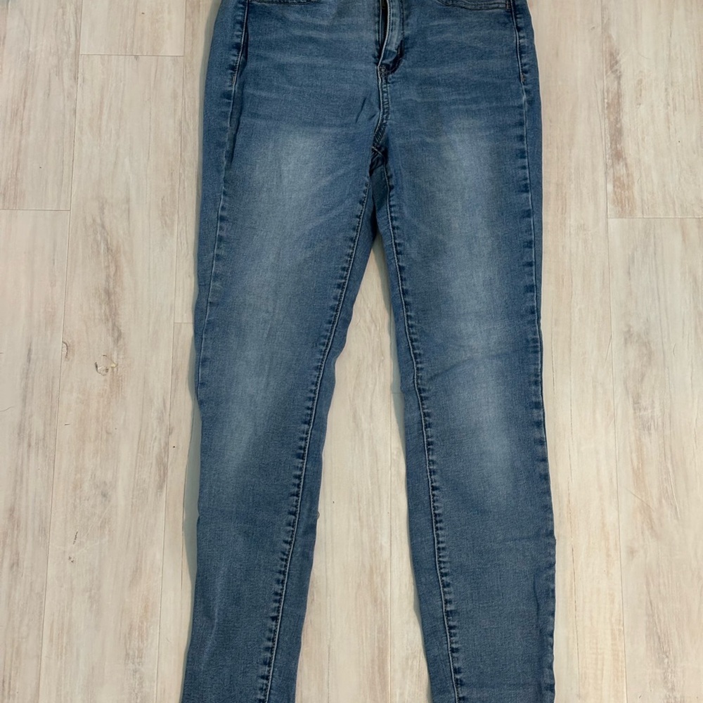 Junior’s SO Denim Ultimate High Rise Jeggings